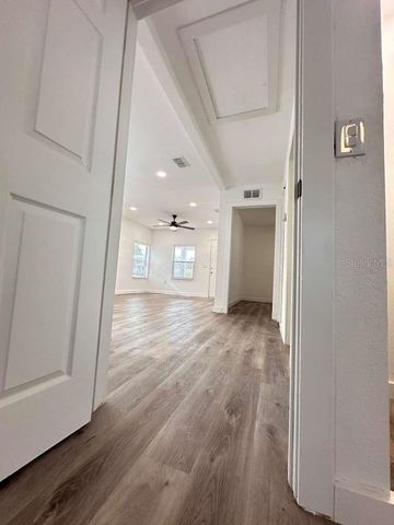 2100 AUBURN STREET S, St Petersburg, FL 33712