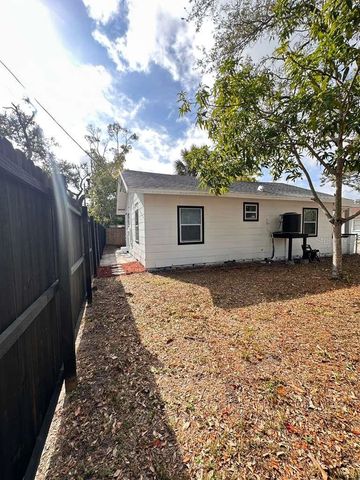 2100 AUBURN STREET S, St Petersburg, FL 33712