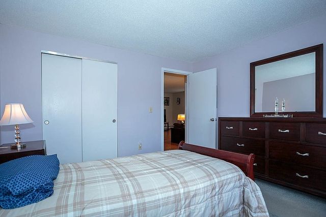 305 Pine St 6, Lowell, MA 01851