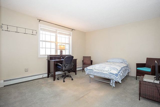 305 Pine St 6, Lowell, MA 01851