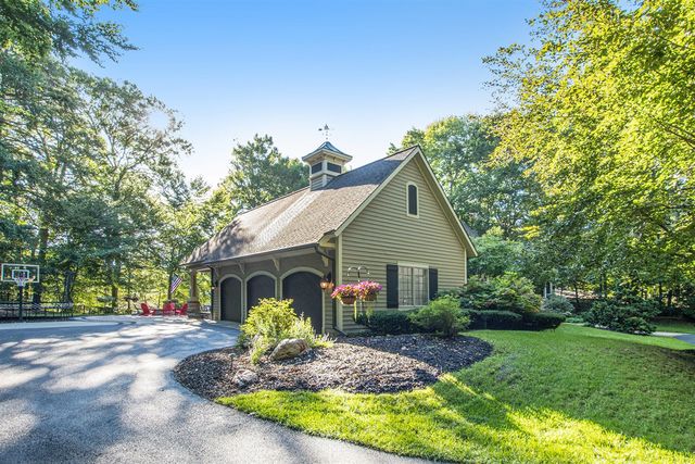 19184 Rosemary Road, Spring Lake, MI 49456