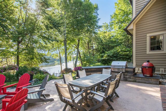 19184 Rosemary Road, Spring Lake, MI 49456