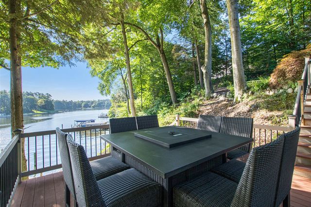 19184 Rosemary Road, Spring Lake, MI 49456