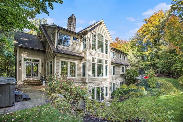 19184 Rosemary Road, Spring Lake, MI 49456