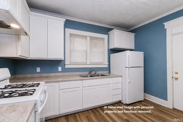1215 S Jefferson Street, Muncie, IN 47302