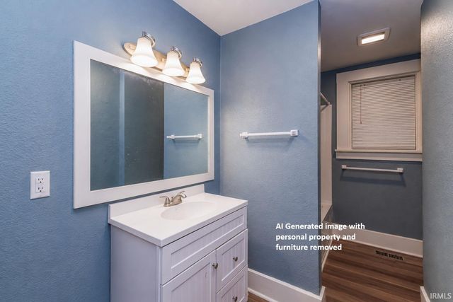 1215 S Jefferson Street, Muncie, IN 47302