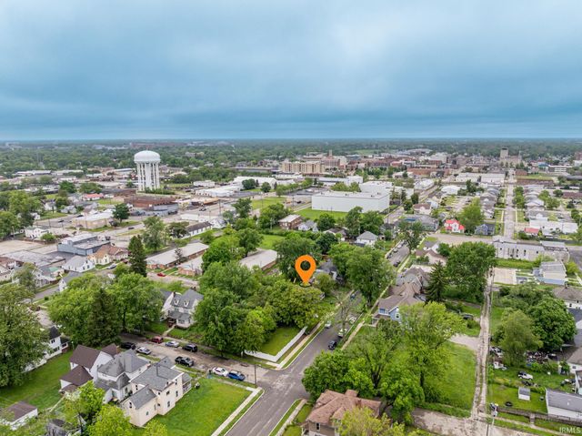 1215 S Jefferson Street, Muncie, IN 47302