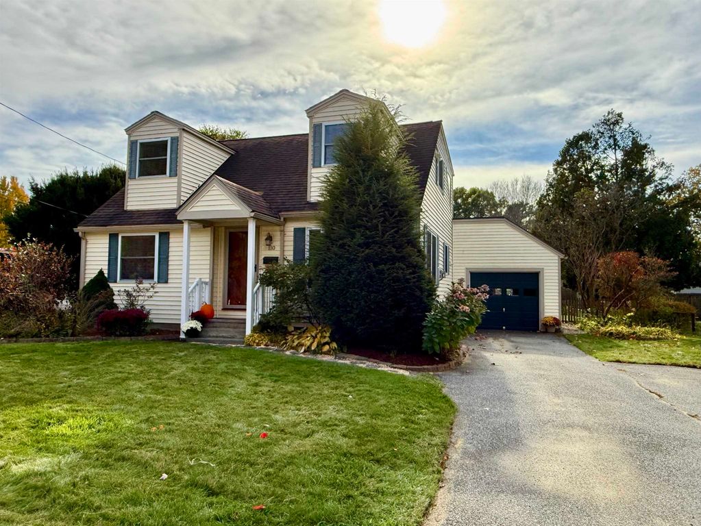 110 Iroquois Avenue, Essex Junction, VT 05452