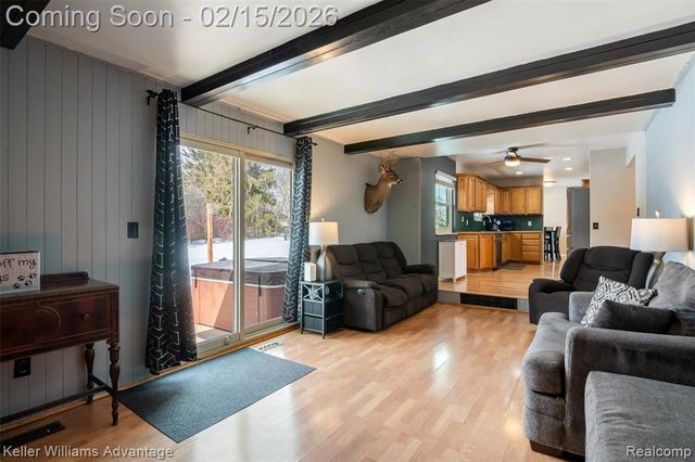 3801 Tara Drive, Highland, MI 48356