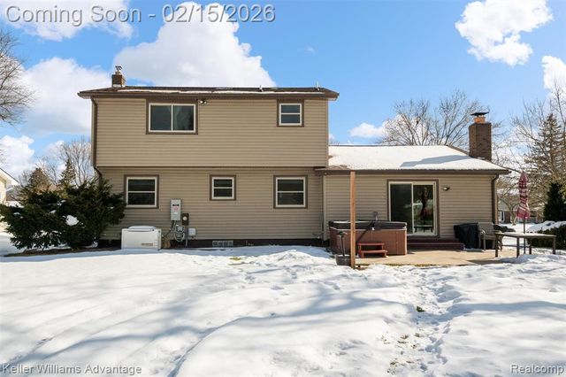 3801 Tara Drive, Highland, MI 48356