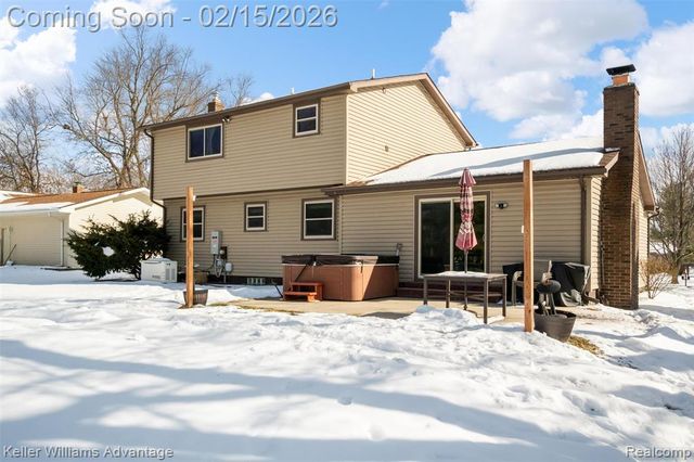 3801 Tara Drive, Highland, MI 48356