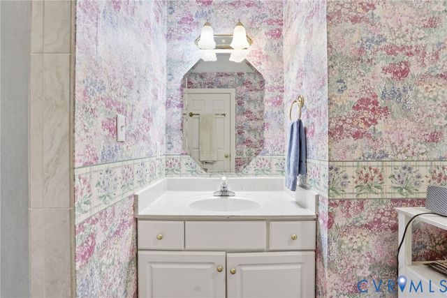 240 Vinita Cir, Henrico, VA 23238