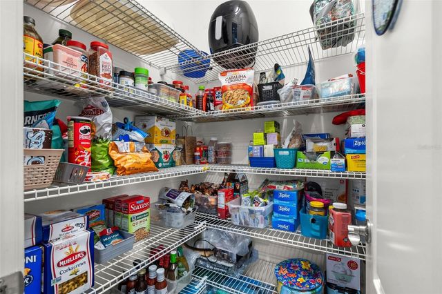 2437 YELLOW BRICK ROAD, St Cloud, FL 34772