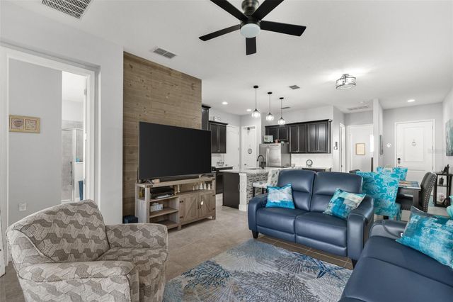 2437 YELLOW BRICK ROAD, St Cloud, FL 34772