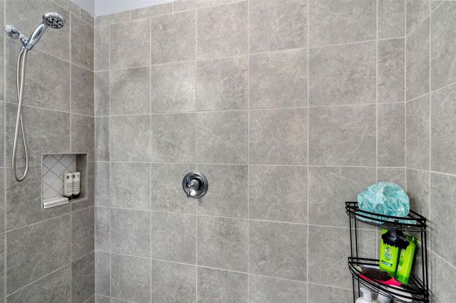 2437 YELLOW BRICK ROAD, St Cloud, FL 34772