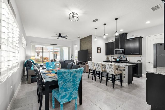 2437 YELLOW BRICK ROAD, St Cloud, FL 34772