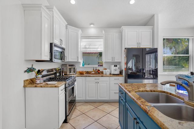 106 Spoonbill Point Ct, St Augustine, FL 32080