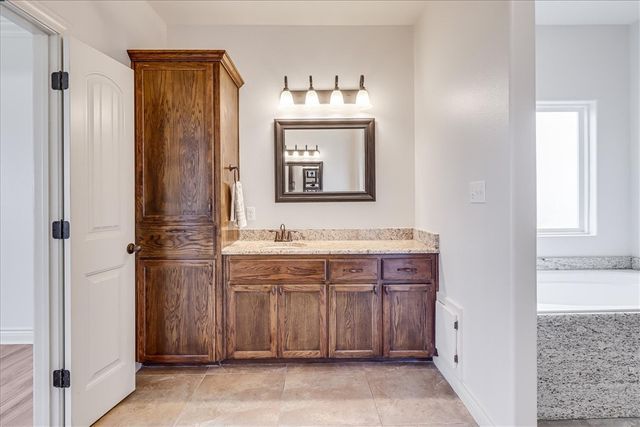 6241 Lago Vista Dr, Corpus Christi, TX 78414