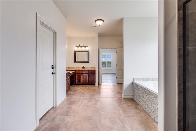 6241 Lago Vista Dr, Corpus Christi, TX 78414