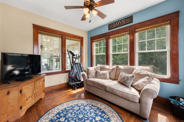 860 North Main Street, Killingly, CT 06239