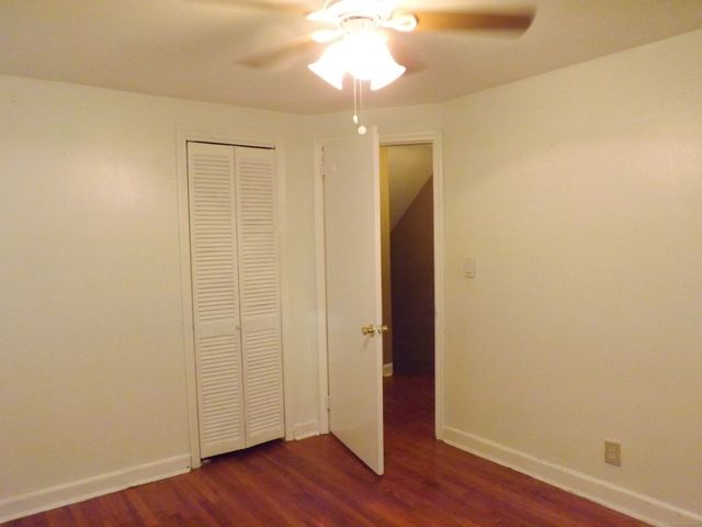 132 Virginia Avenue 132, Bridgeport, CT 06610
