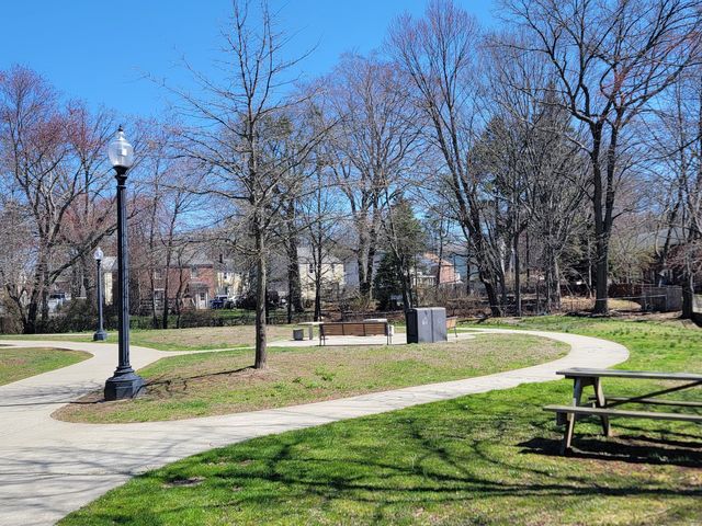 132 Virginia Avenue 132, Bridgeport, CT 06610