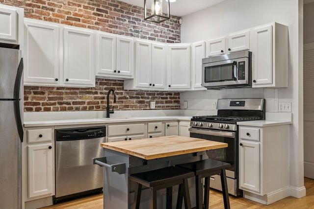 172 Cottage Street 2, Boston, MA 02128