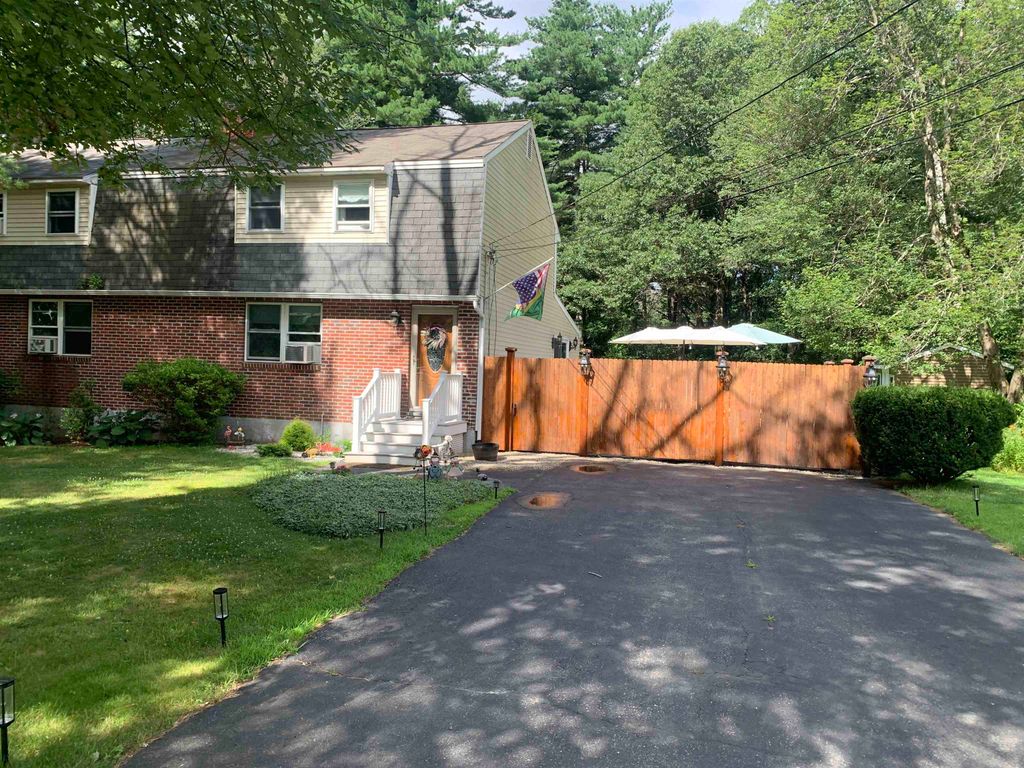 15 Maylane Drive, Salem, NH 03079