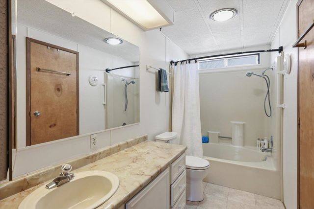 21725 E Wellesley Ave, Otis Orchards, WA 99027