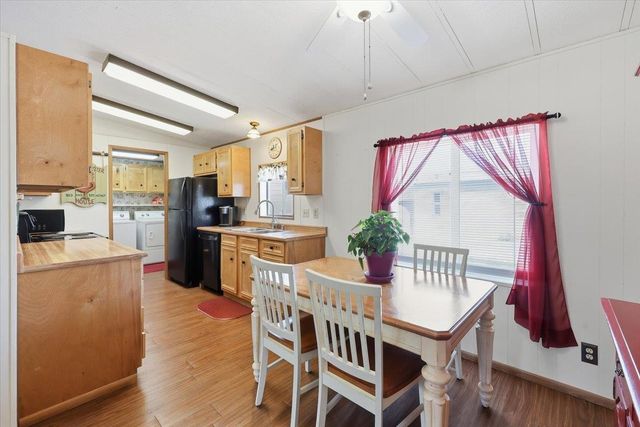 21725 E Wellesley Ave, Otis Orchards, WA 99027