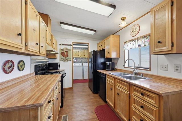 21725 E Wellesley Ave, Otis Orchards, WA 99027