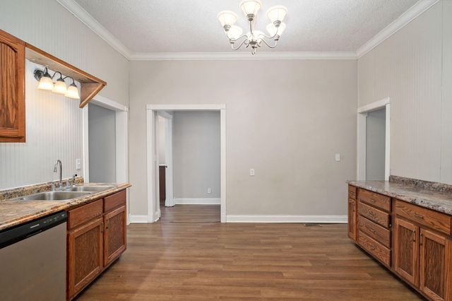 826 West Webster Street, Springfield, MO 65802