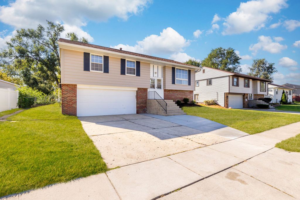 615 Palmer Avenue, Romeoville, IL 60446 — photo 2