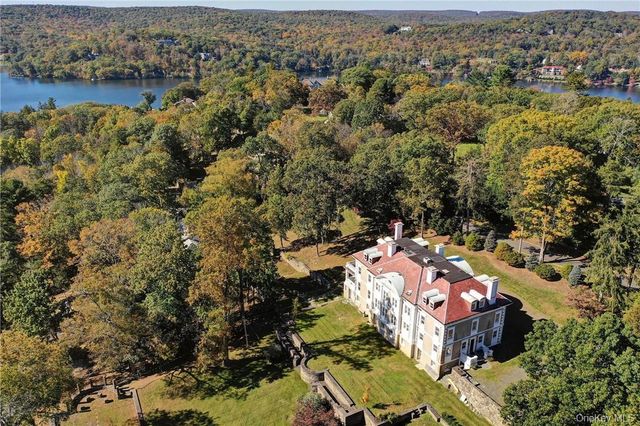 118 Tower Hill Road W, Tuxedo Park, NY 10987
