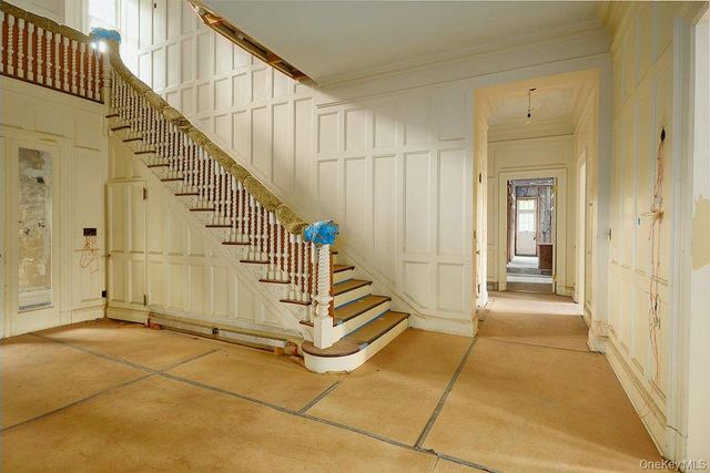 118 Tower Hill Road W, Tuxedo Park, NY 10987