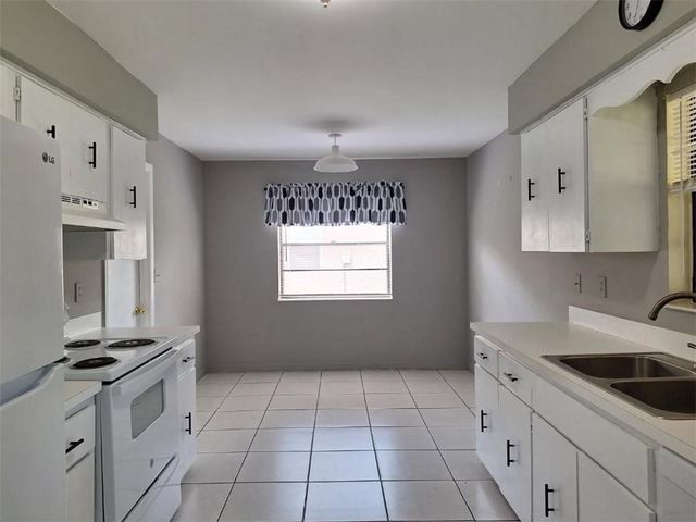 1658 Quaker Lane, Sebastian, FL 32958