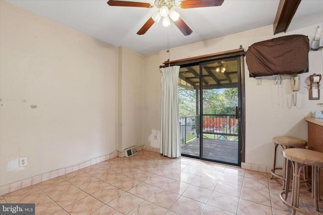 12248 SWEET BRIAR RD, Philadelphia, PA 19154