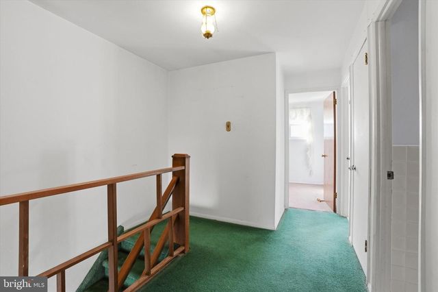 12248 SWEET BRIAR RD, Philadelphia, PA 19154