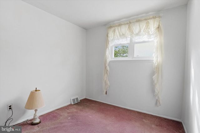 12248 SWEET BRIAR RD, Philadelphia, PA 19154