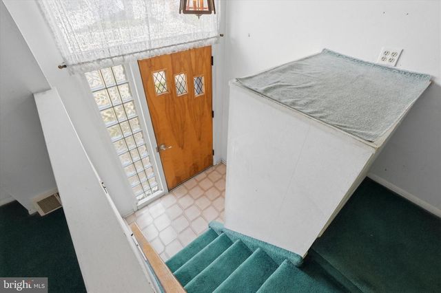 12248 SWEET BRIAR RD, Philadelphia, PA 19154