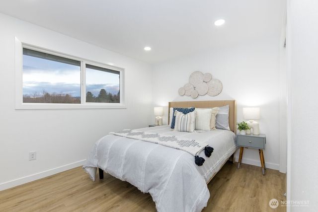 1101 VASHON Court NE, Renton, WA 98059