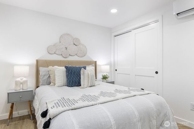 1101 VASHON Court NE, Renton, WA 98059