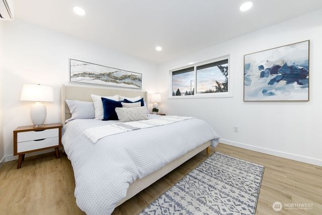 1101 VASHON Court NE, Renton, WA 98059