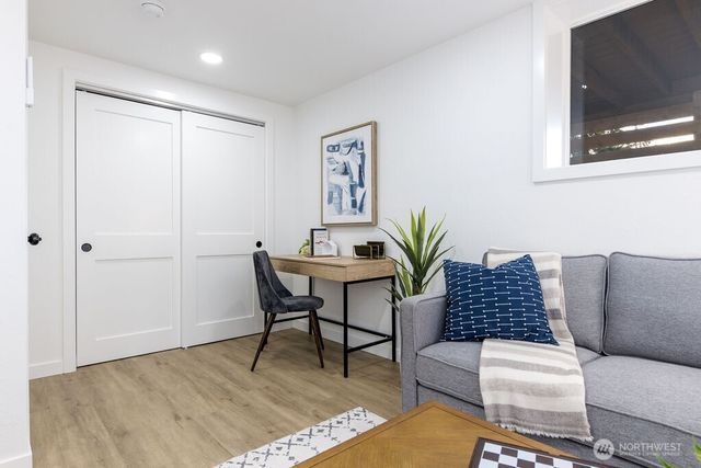 1101 VASHON Court NE, Renton, WA 98059