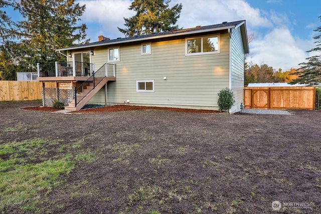 1101 VASHON Court NE, Renton, WA 98059