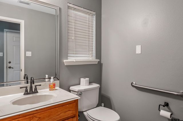 13900 County Road 2139, Troup, TX 75789