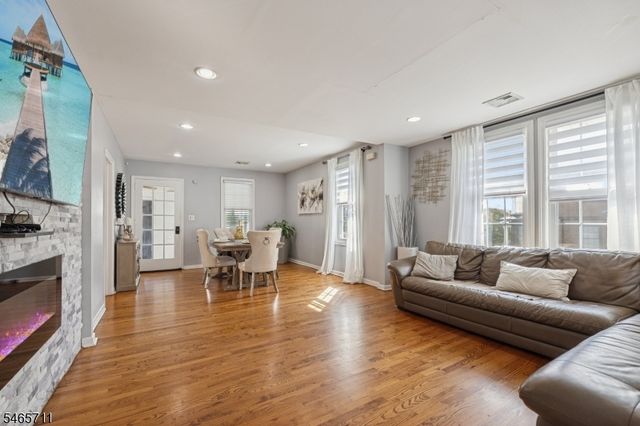 33 Adelaide St, Belleville Twp., NJ 07109