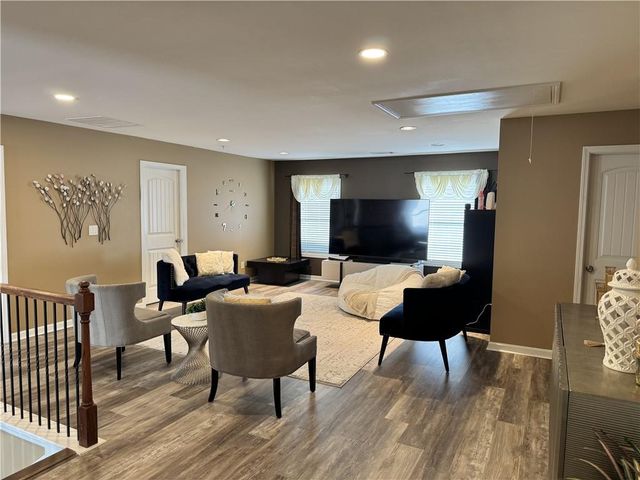 435 Wakefield Bluff Court, Alpharetta, GA 30004