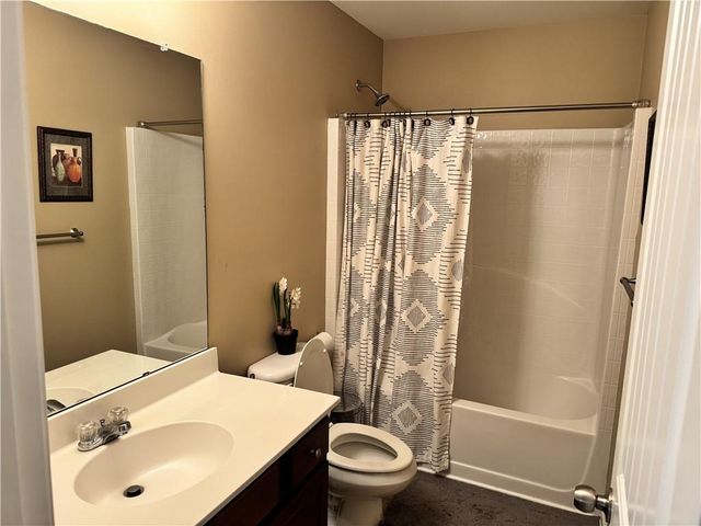 435 Wakefield Bluff Court, Alpharetta, GA 30004
