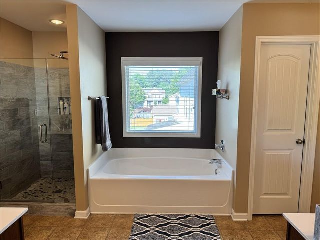 435 Wakefield Bluff Court, Alpharetta, GA 30004